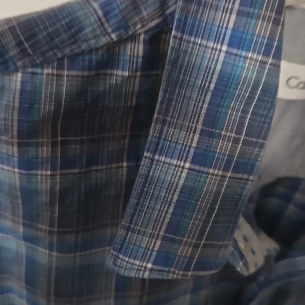 Calvin Klein short sleeve shirt - Picture 4 of 10